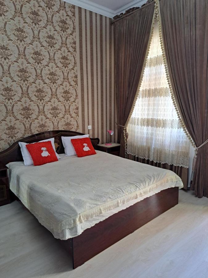 Royal Lux Guest House Самарканд Стая снимка