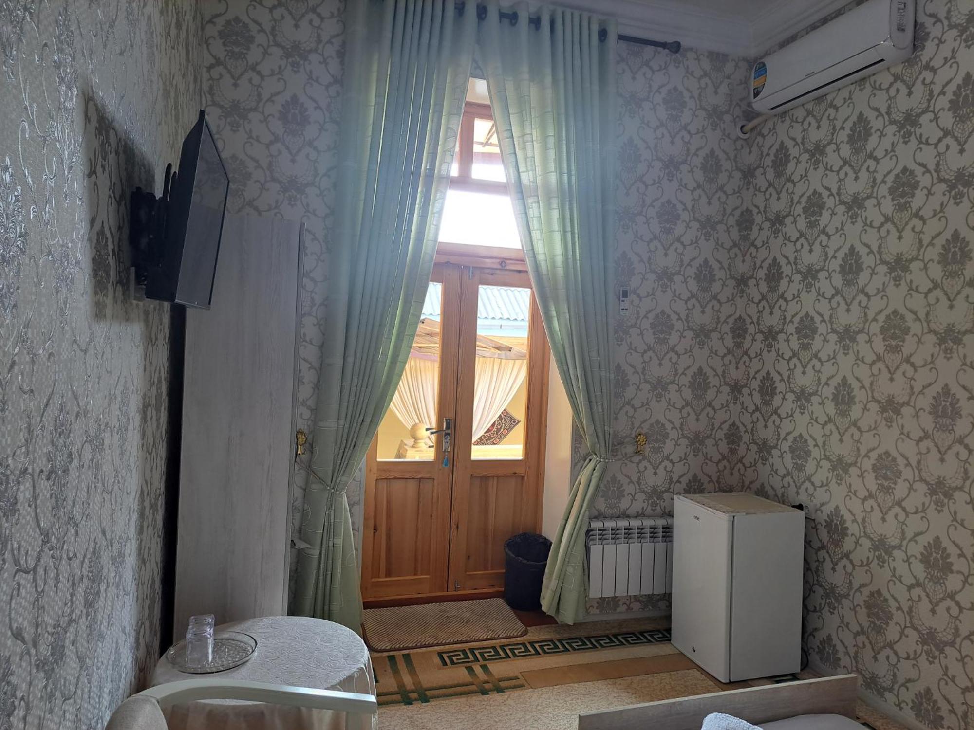 Royal Lux Guest House Самарканд Екстериор снимка